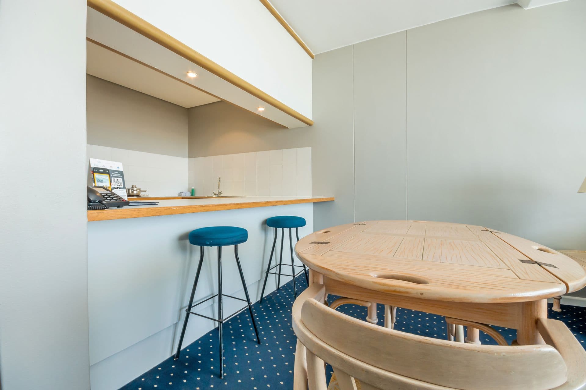 Partial Sea-Facing Apartment – Kitchen & Dining